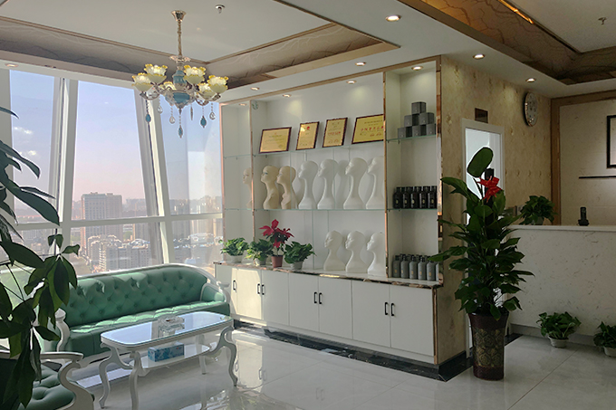 銀川最好的織發(fā)店叫什么？女性大量脫發(fā)用織發(fā)可以嗎？
